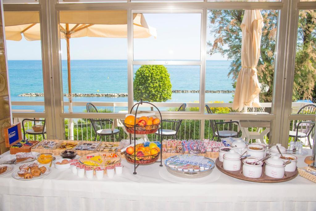 Hotel Adler Габиче Маре Екстериор снимка