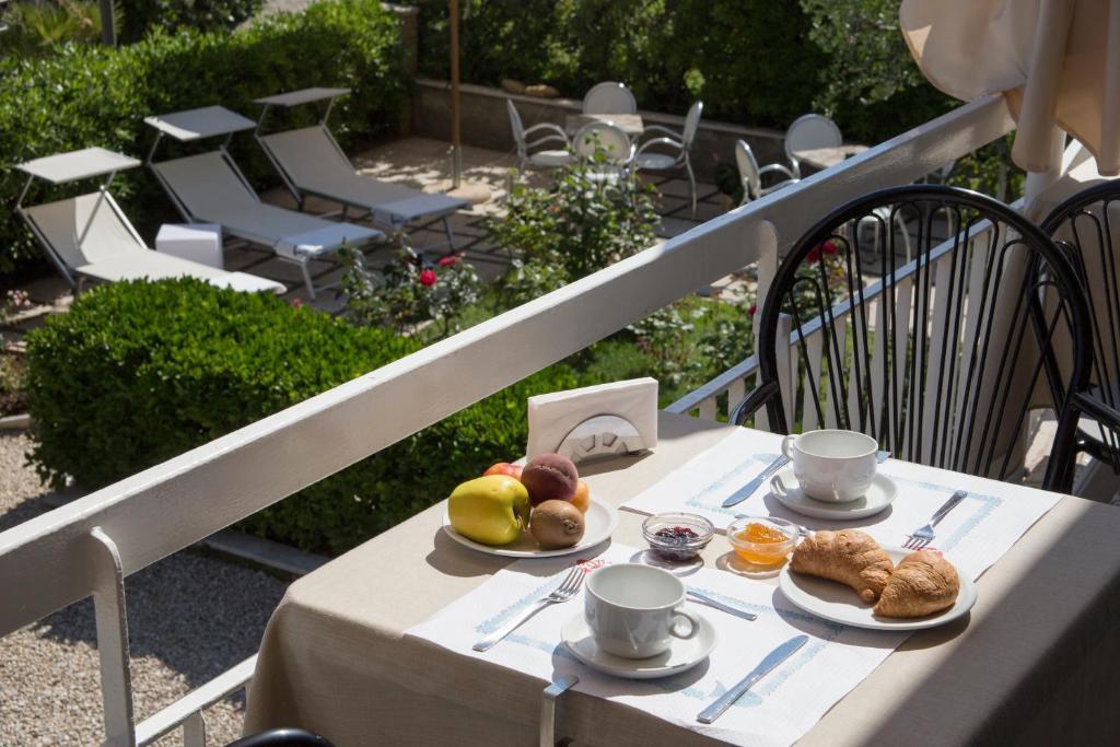 Hotel Adler Габиче Маре Екстериор снимка
