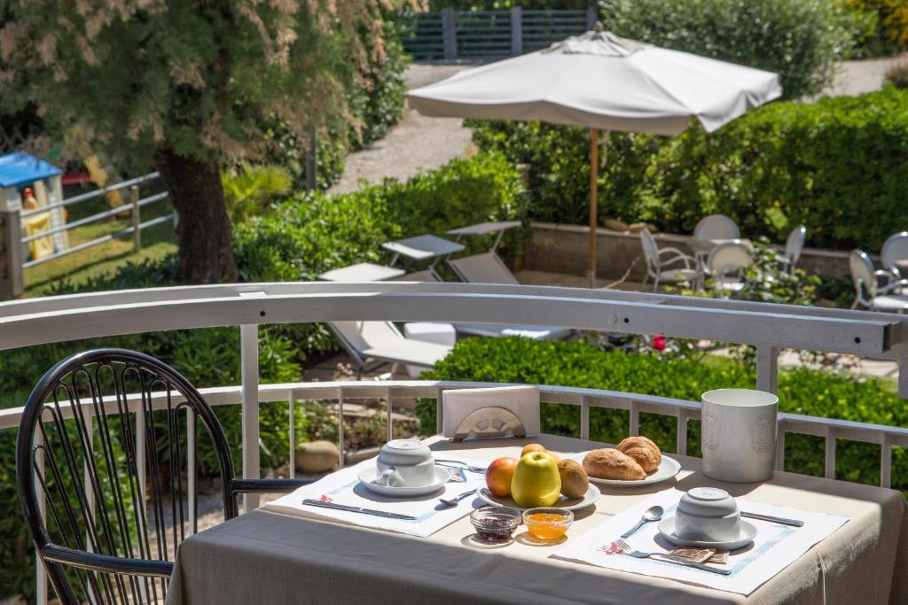 Hotel Adler Габиче Маре Екстериор снимка
