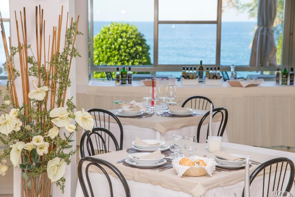 Hotel Adler Габиче Маре Екстериор снимка