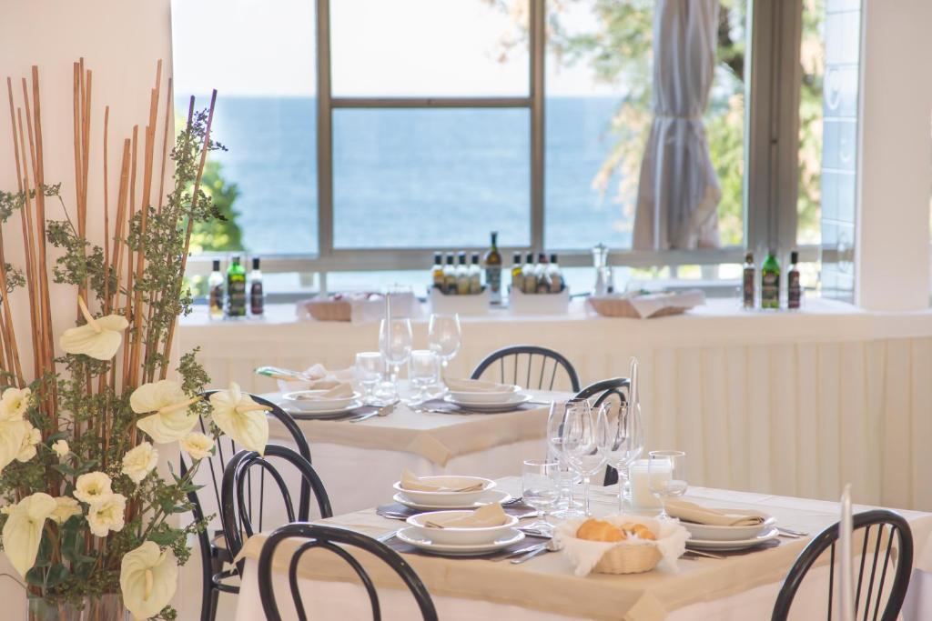 Hotel Adler Габиче Маре Екстериор снимка