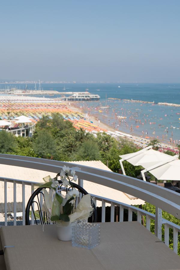 Hotel Adler Габиче Маре Екстериор снимка